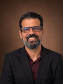 Prof. Hermes Magalhães